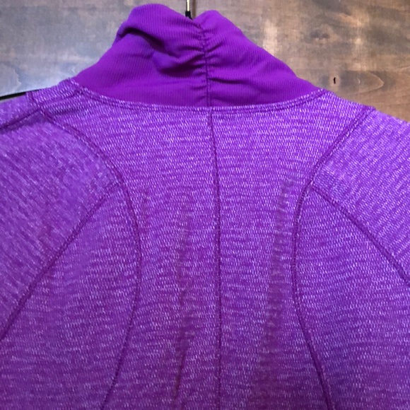 Lululemon - Picture 4 of 5